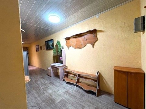 4-к квартира, 4/10 эт., 96м²