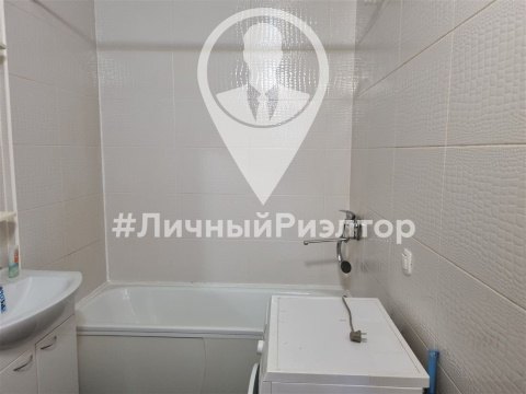 1-к квартира, 24/25 эт., 42м²